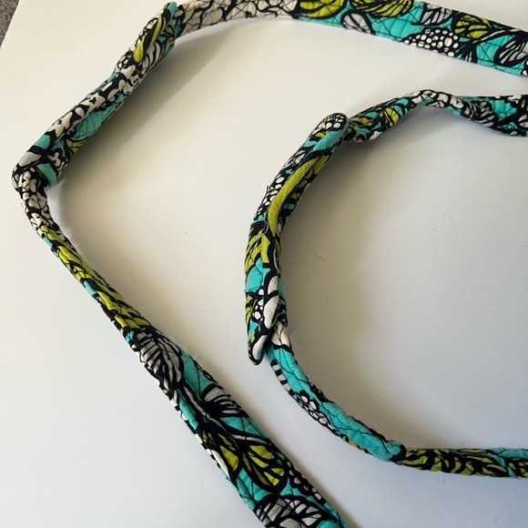 Vera Bradley Blue and Green Travel Bag with Quilted Cotton - Picture 8 of 14